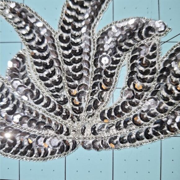 Sequin applique leaf pair silver - Picture 2 of 3